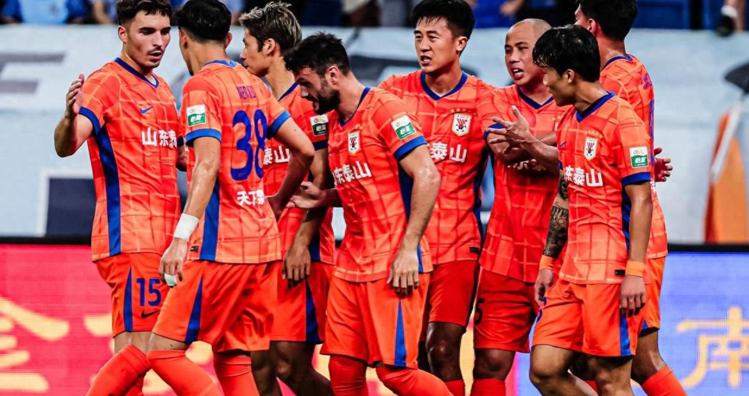 开云体育-赛地聚焦——德甲转会期热度飙升；山东男篮远射贴柱；赛场秩序良好；赛程密集仍需轮换